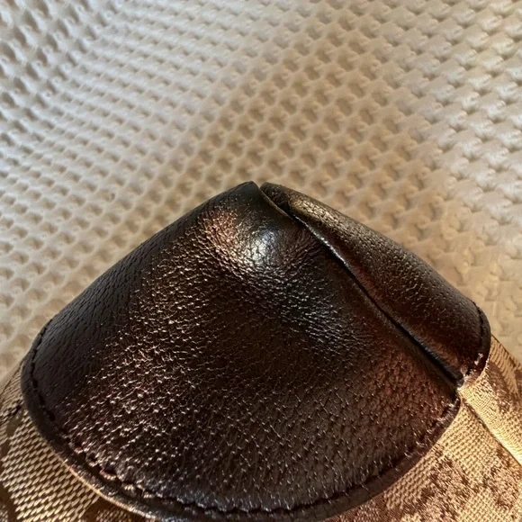 Gucci UNISEX Messenger Bag - Picture 12 of 14